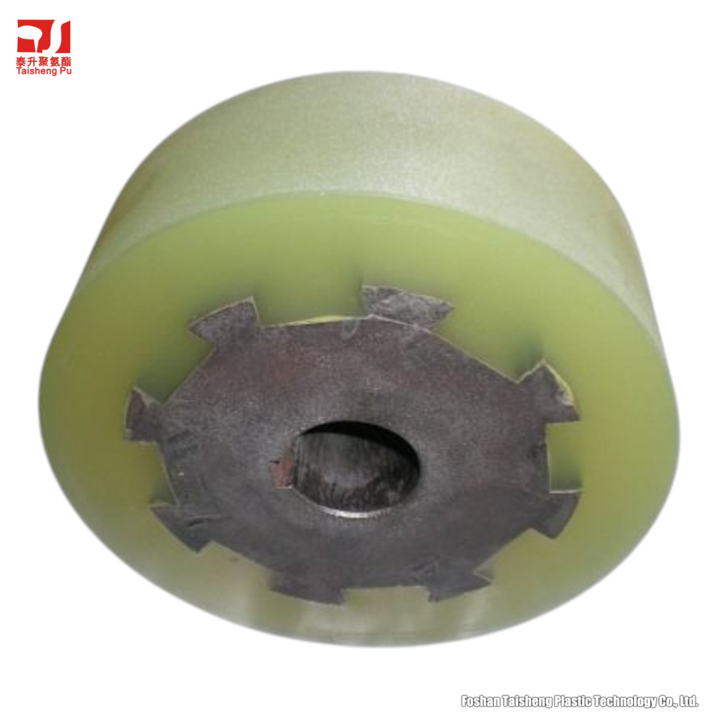 Polyurethane transmission wheel for conveyors